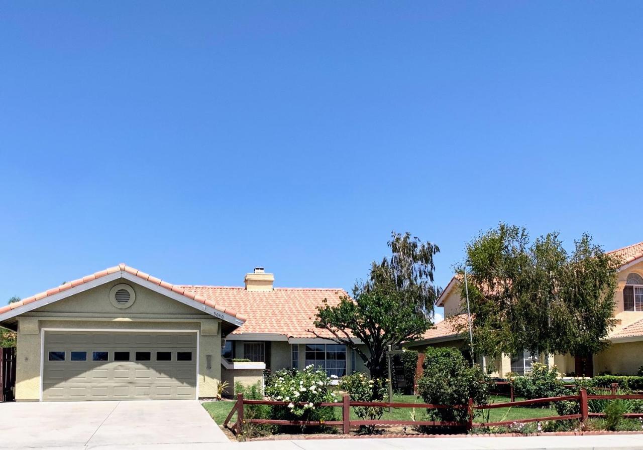 Evergreen Jolly Room With Tv Hemet Exterior photo